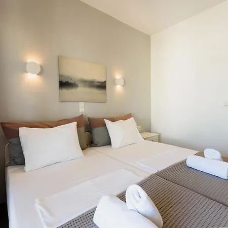 Archipelagos Apartment *